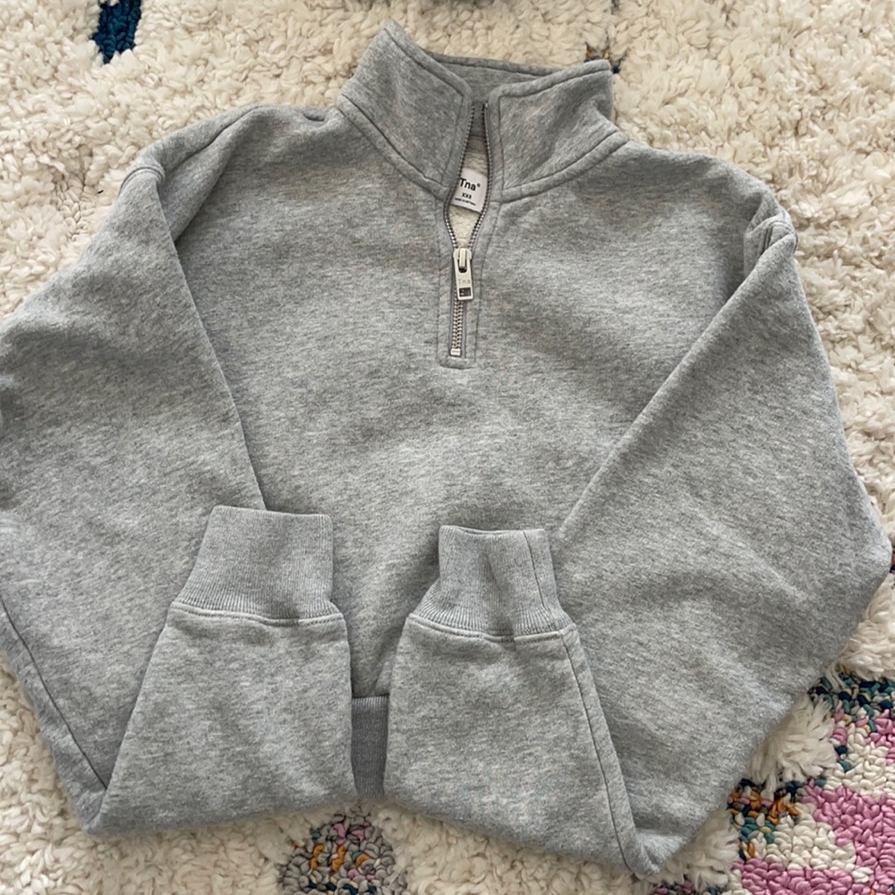 Aritzia TNA half zip xxs